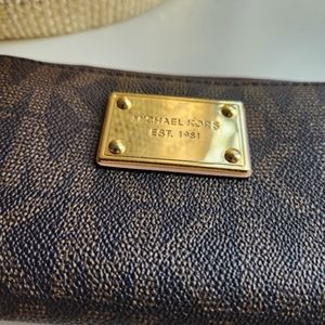 Michael Kors classic wallet